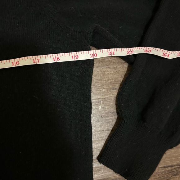 J. Crew Crewneck Sweater with Jeweled Buttons in Black. Size L - Picture 10 of 11